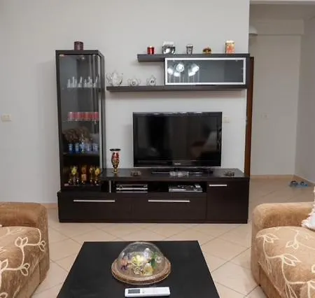 아파트 Vaip House Tirane Kashari